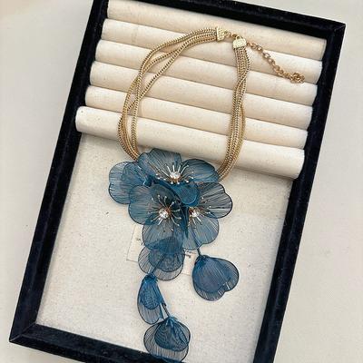 Rhinestone Cutout Flower Neck Pendant Zinc Zinc Alloy Floral Tassel Necklace  Daily
