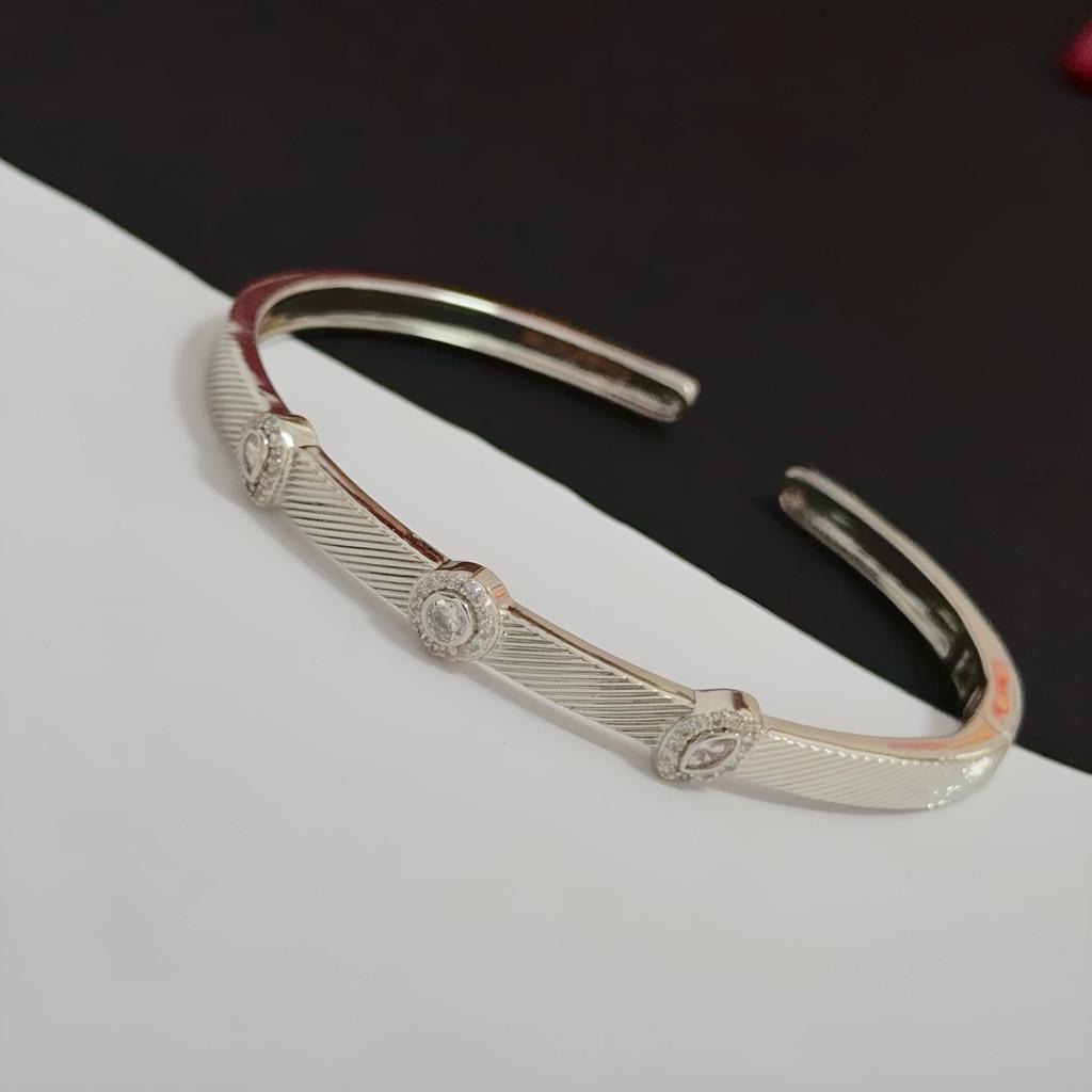 Diamond Bracelet High end Customized Version Inlaid with Diamond Craftsmanship V Metal Material Unisex Men and Women Gift