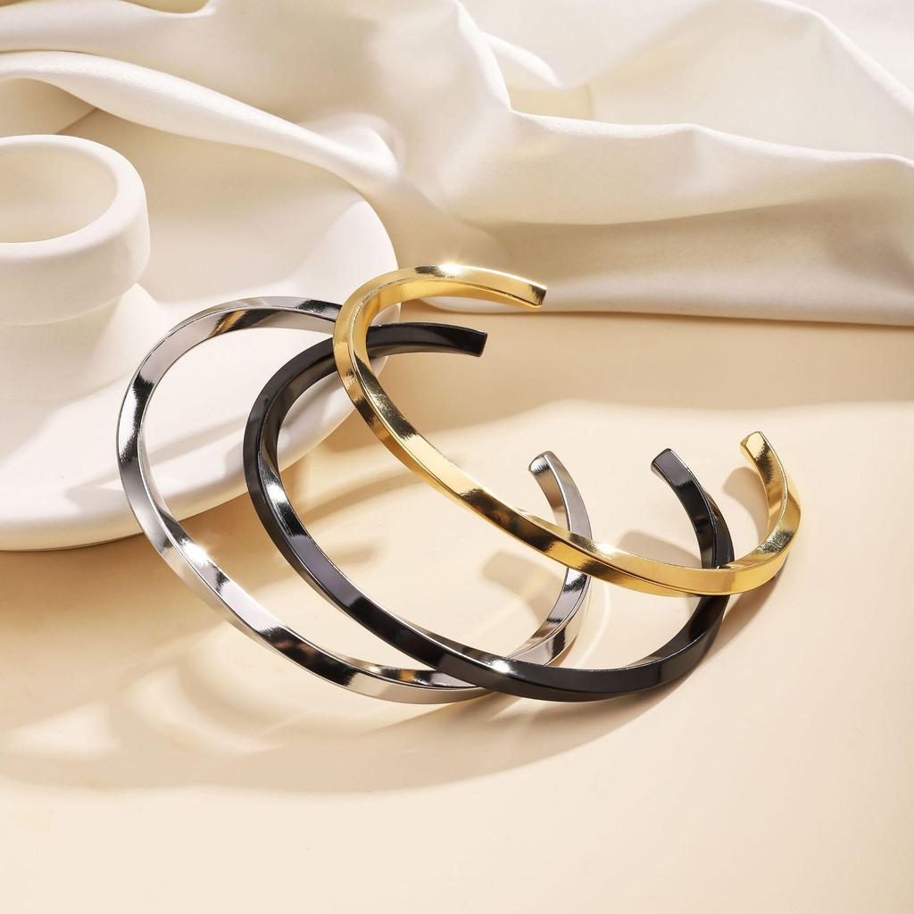 Women's High-End Titanium & Stainless Steel Mobius Open Bracelet - Trendy Couple Style Jewelry