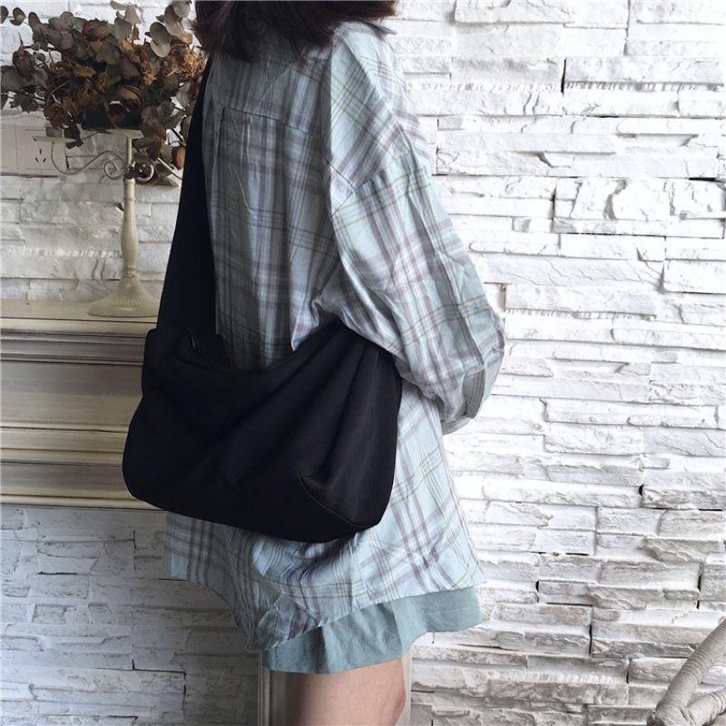 Large capacity women's bag 2020 new trendy casual versatile ins shoulder crossbody black sports nylon canvas bag