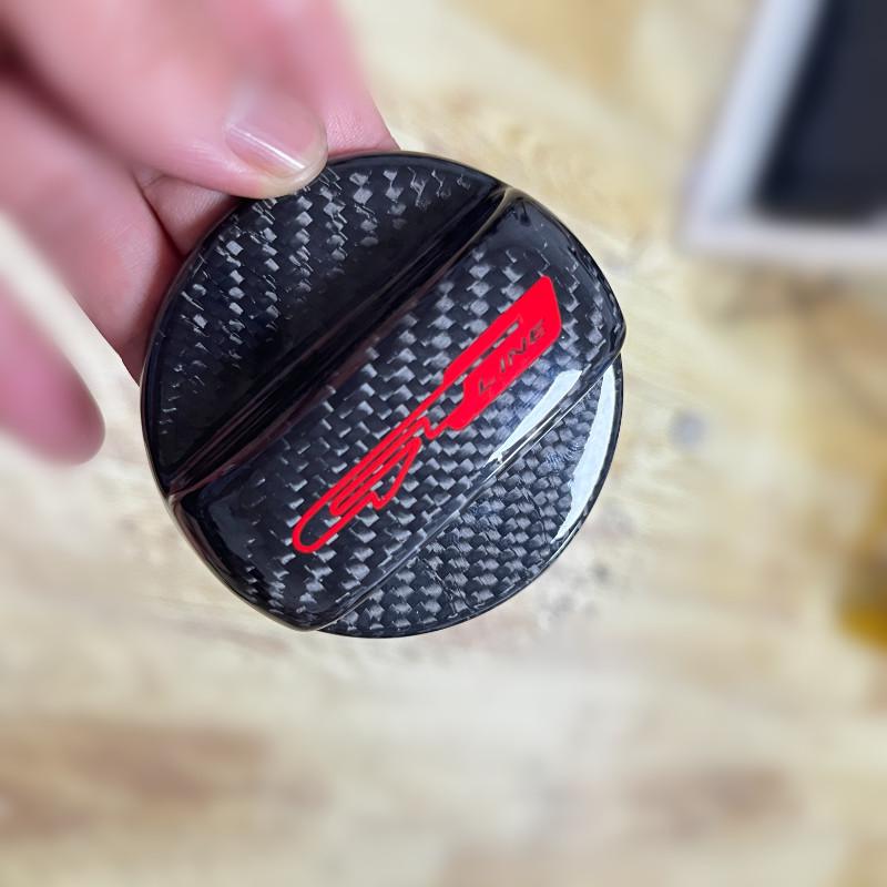 Universal Carbon Fiber Fuel Tank Cap for BMW, Honda, Toyota