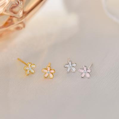 Flower Earrings Are Small and Elegant, and The Women's Texture Is Exquisite and Fresh