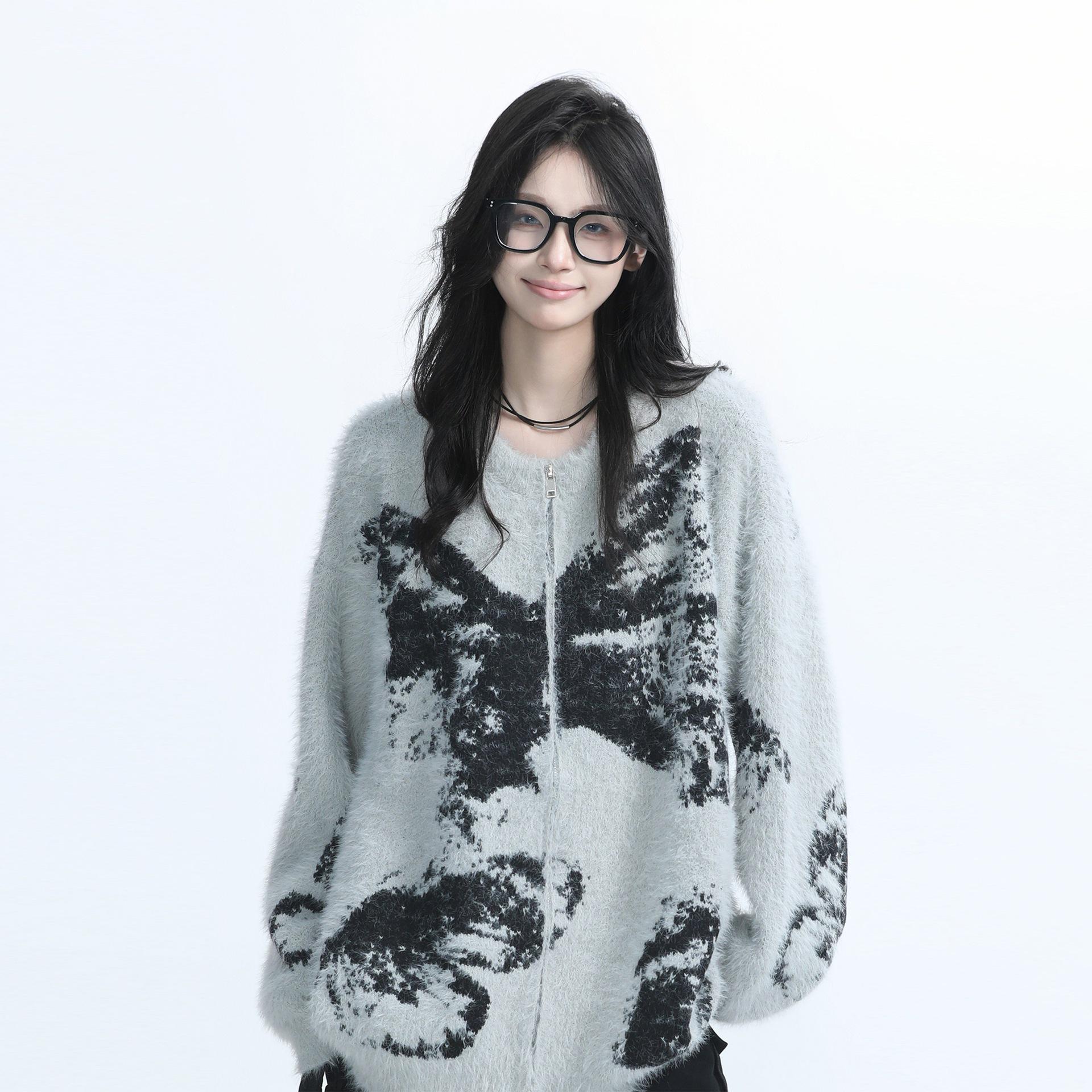 

Женский осенне-зимний кардиган-свитер на молнии с жаккардовым узором «бабочки» L серый