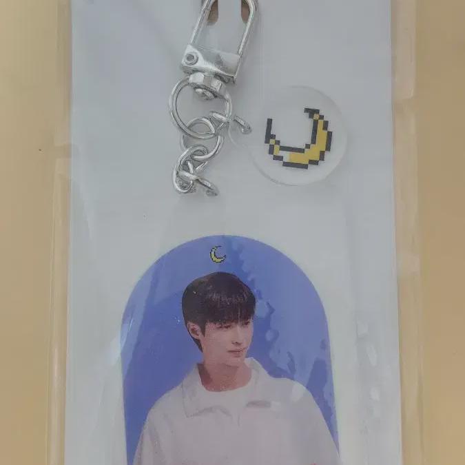 

Акриловый брелок для ключей Sunuptu Popup Store Sunjae Beon Woo-seok
