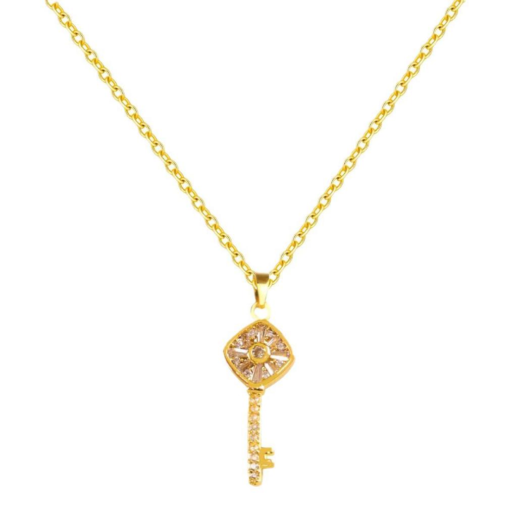 Fade-Resistant Stylish Key Necklace for Women - Chic & Versatile Summer Accessory with High-End Appeal