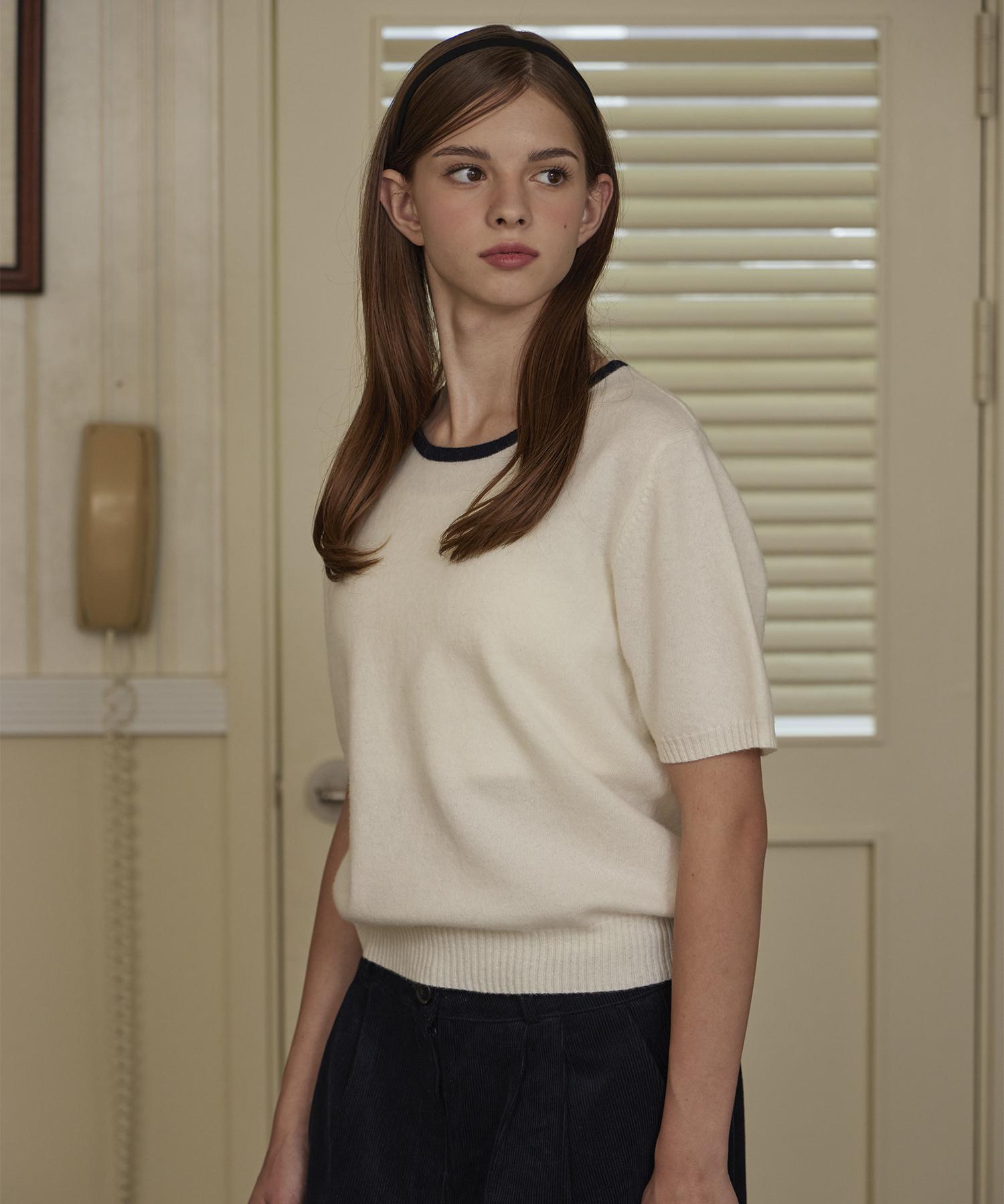 Belloel Wool Color Block Crop Knit T-Shirt Ivory Free
