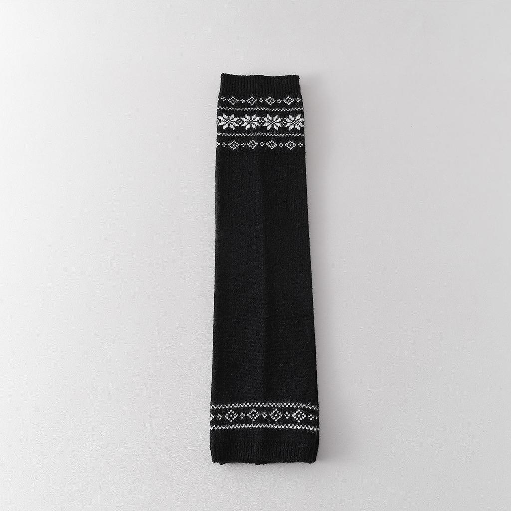 Retro Nordic Snowflake Leg Warmers: Women's Fair Isle Knitted Socks for Autumn & Winter