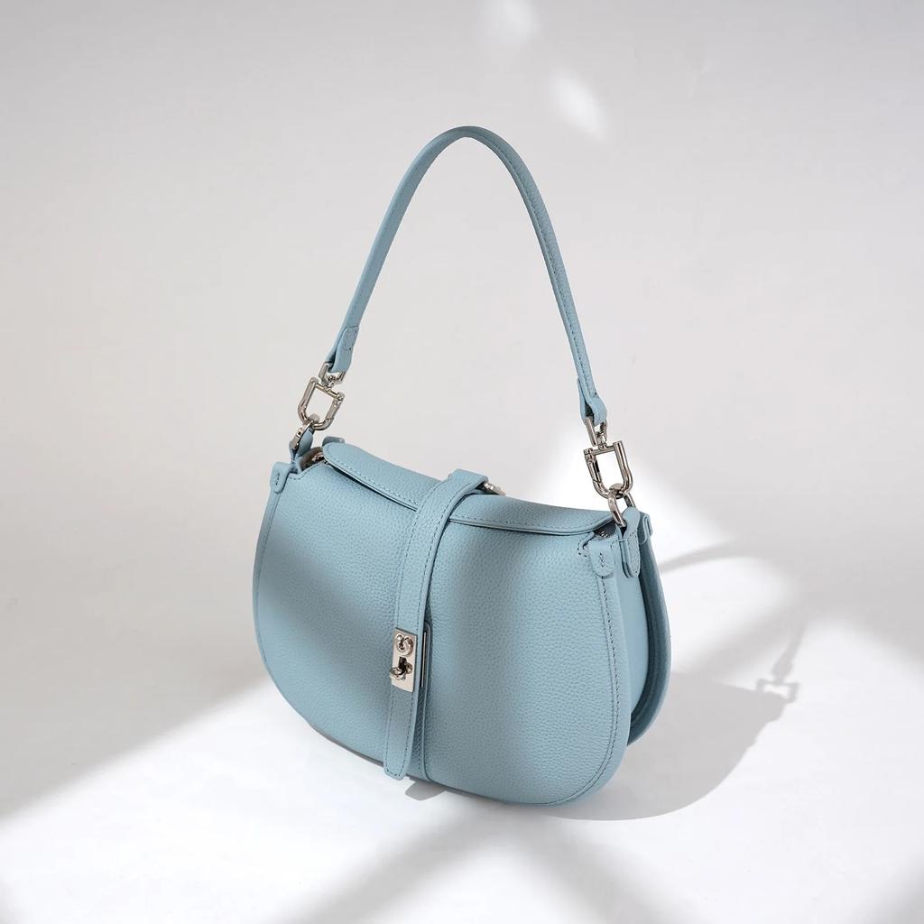 New Women's Genuine Leather Crescent Bag Niche Luxury Design Hand Shoulder Crossbody Bag Fashion Minimalist Classic Commuter Daily Use Bag