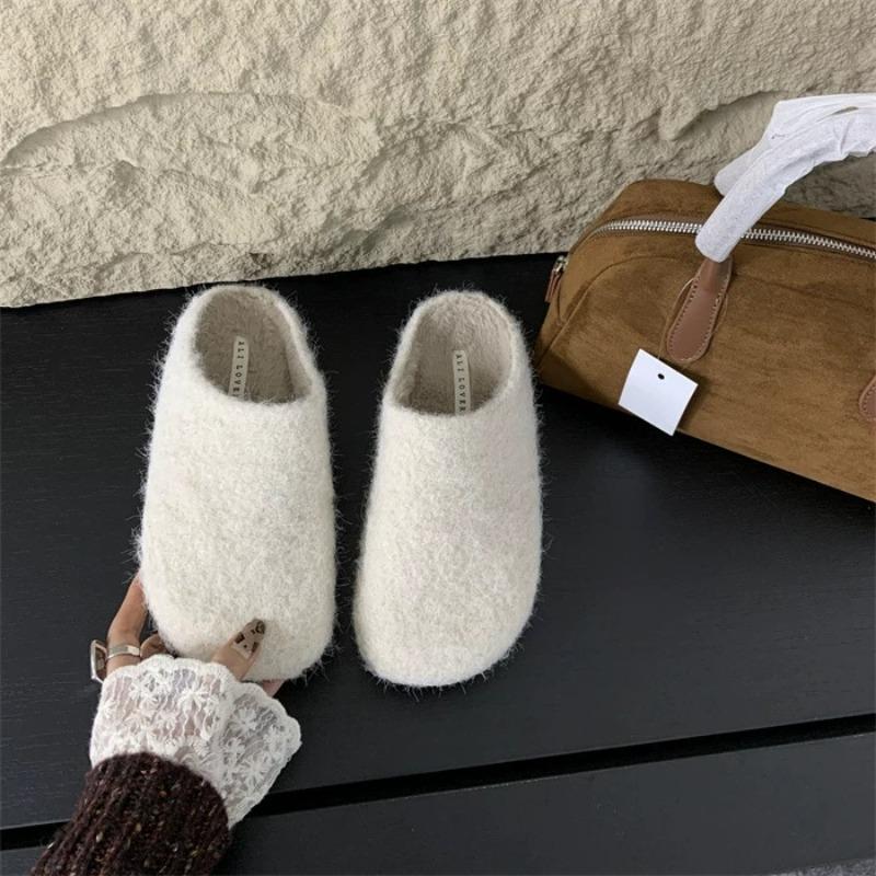 Women's Furry Slippers for Cozy Indoor Wear Plush Soft Home Floor Warm Simple Comfortable Furry Baotou Fur Flip Flops Sliders