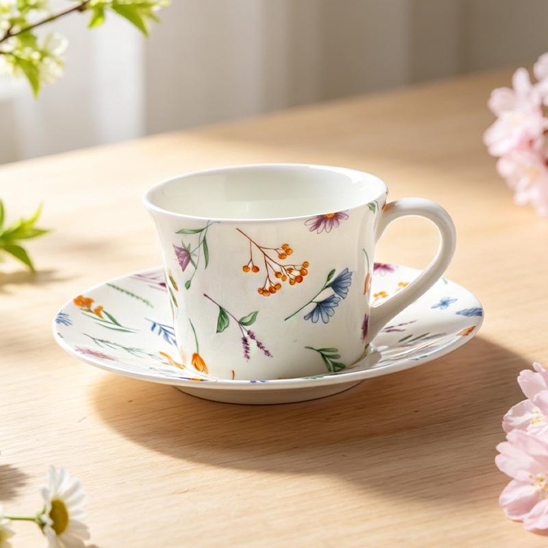 300ML French Ceramic Small Floral Coffee Mug Saucer Exquisite Afternoon Tea Flower Tea Cup Vintage Latte Cup Home Breakfast Mug