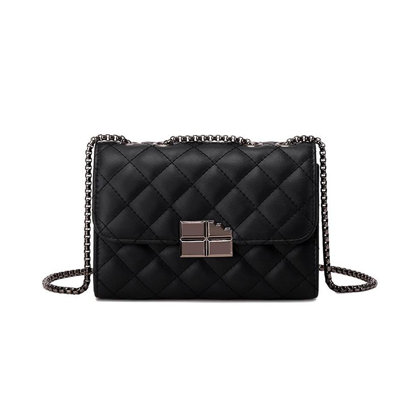 Everyday Shoulder Bag with Simple Design