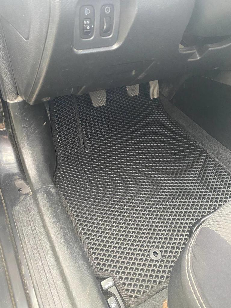 

Килимки EVA (чорні) для Mitsubishi Lancer 9 2004-2008 рр.