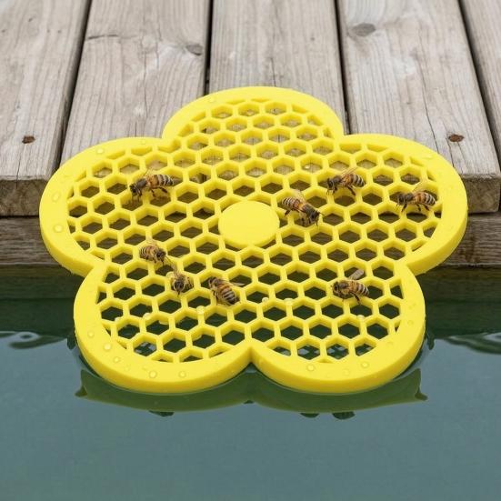 Floating Bee Island, Honeycomb Design Bee Drinking Platform, Safe Bee Float for Bees Butterflies Cup Garden Backyard Pollinators