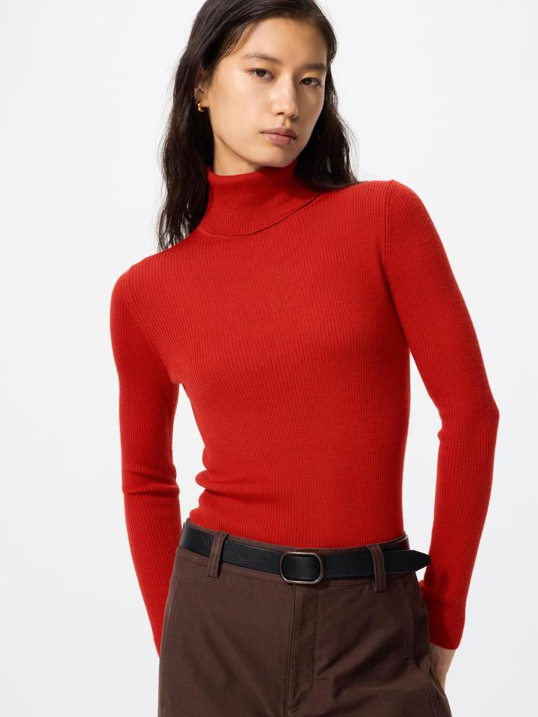 Uniqlo Merino Lip Turtleneck Sweater