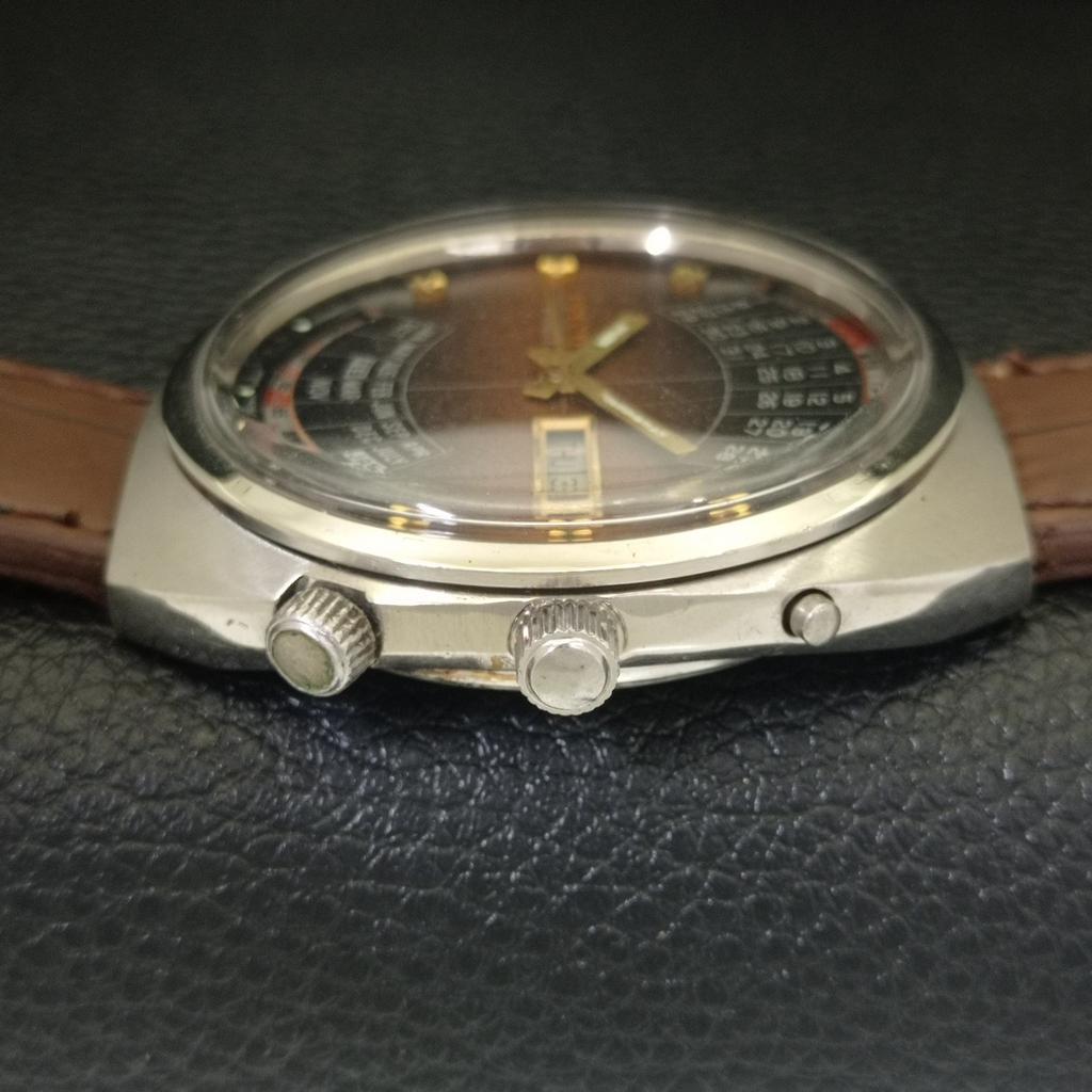 AUTOMATIC VINTAGE ORIENT 100 YEARS JAPAN MENS ORIGINAL DIAL WATCH a703124-1 R213-a703124