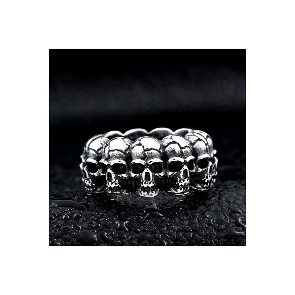 Regulowany męski posrebrzany pierścionek z wieloma czaszkami