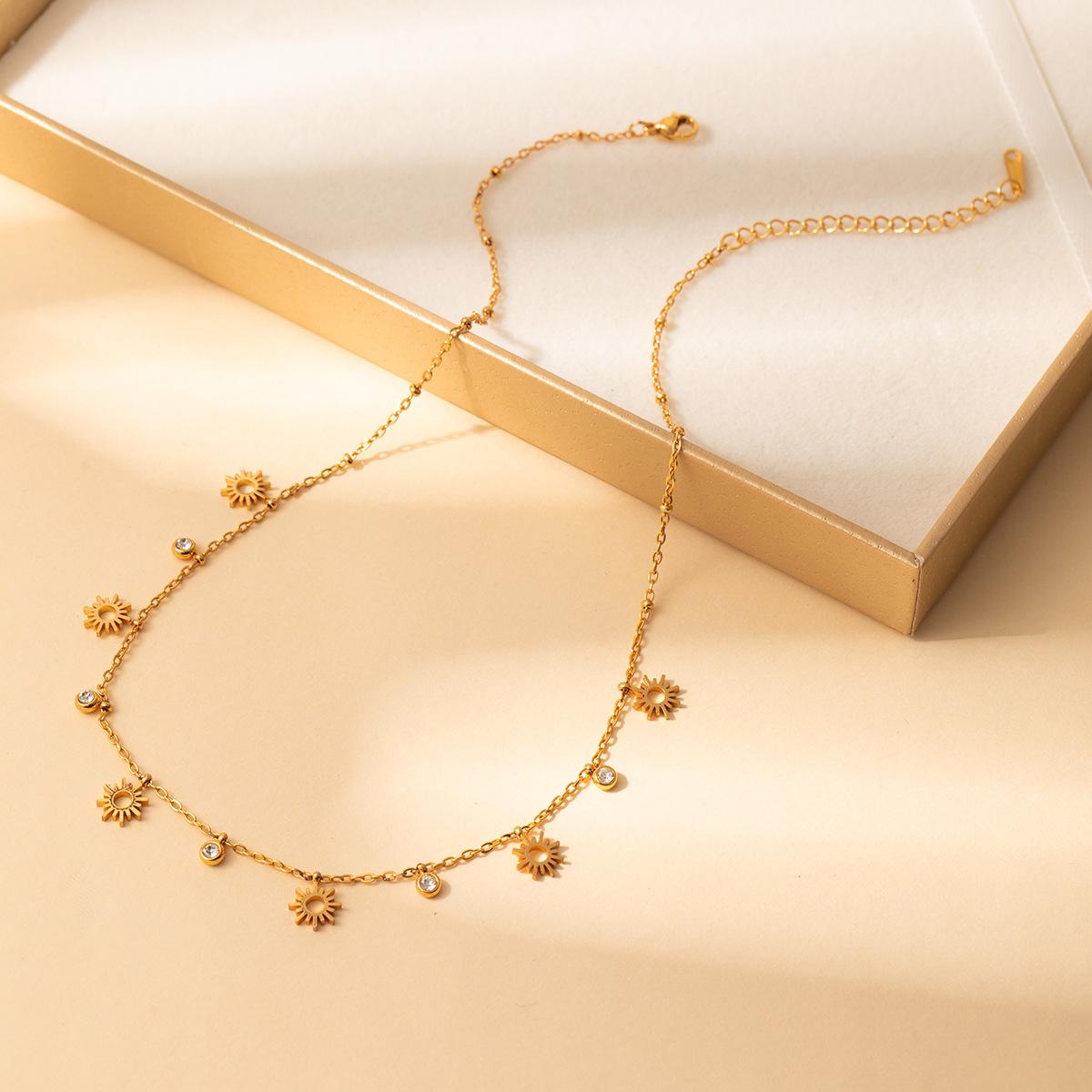 Стильное, Простое И Изысканное, Не Выцветающее, Солнечный Крест, Геометрическое Ожерелье, Нержавеющая Сталь С Бриллиантами, Различные Аксессуары Для Женщин