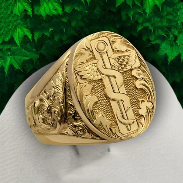 Anneaux Signets Sucrés Plaqués Or de Luxe avec Blason Gravé pour Hommes Femmes Hip Hop Fête de Danse Style Couronne Bijoux Cadeau