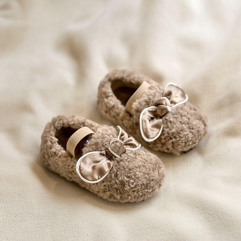 Baby Girl Shoes 2025 Winter Soft-soled Girls' Wool Shoes, Middle and Small Children's Cotton Shoes, Plush Baby Princess Toddler Shoes
