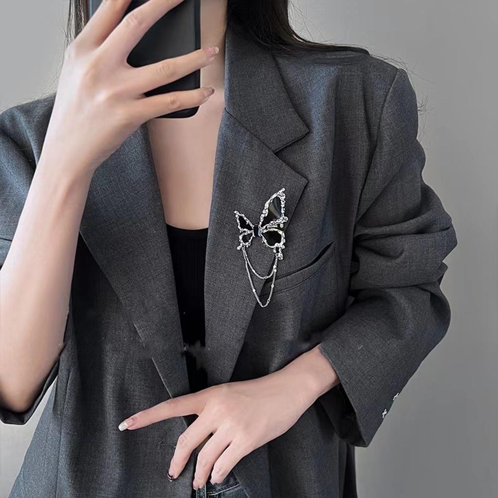 Black Butterfly Tassel Female Ins Sweet and Cool Style, High-end Temperament, Versatile and Fashionable Brooch