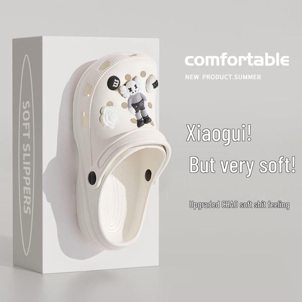 Summer 2025 Women's Trendy Breathable Hole Sandals: Cute, Non-slip, Thick Sole Couple Beach Shoes