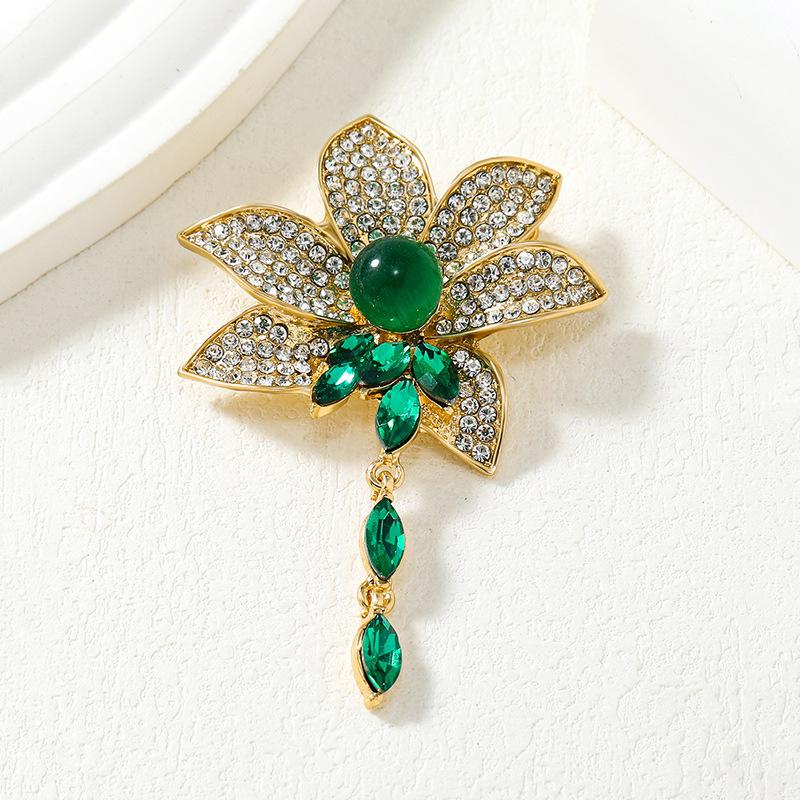 Brooch, Luxurious Chinese Style Elegant Emerald, Lotus Tassel Brooch, Coat Accessory, Chest Flower, Anti Slip Pin