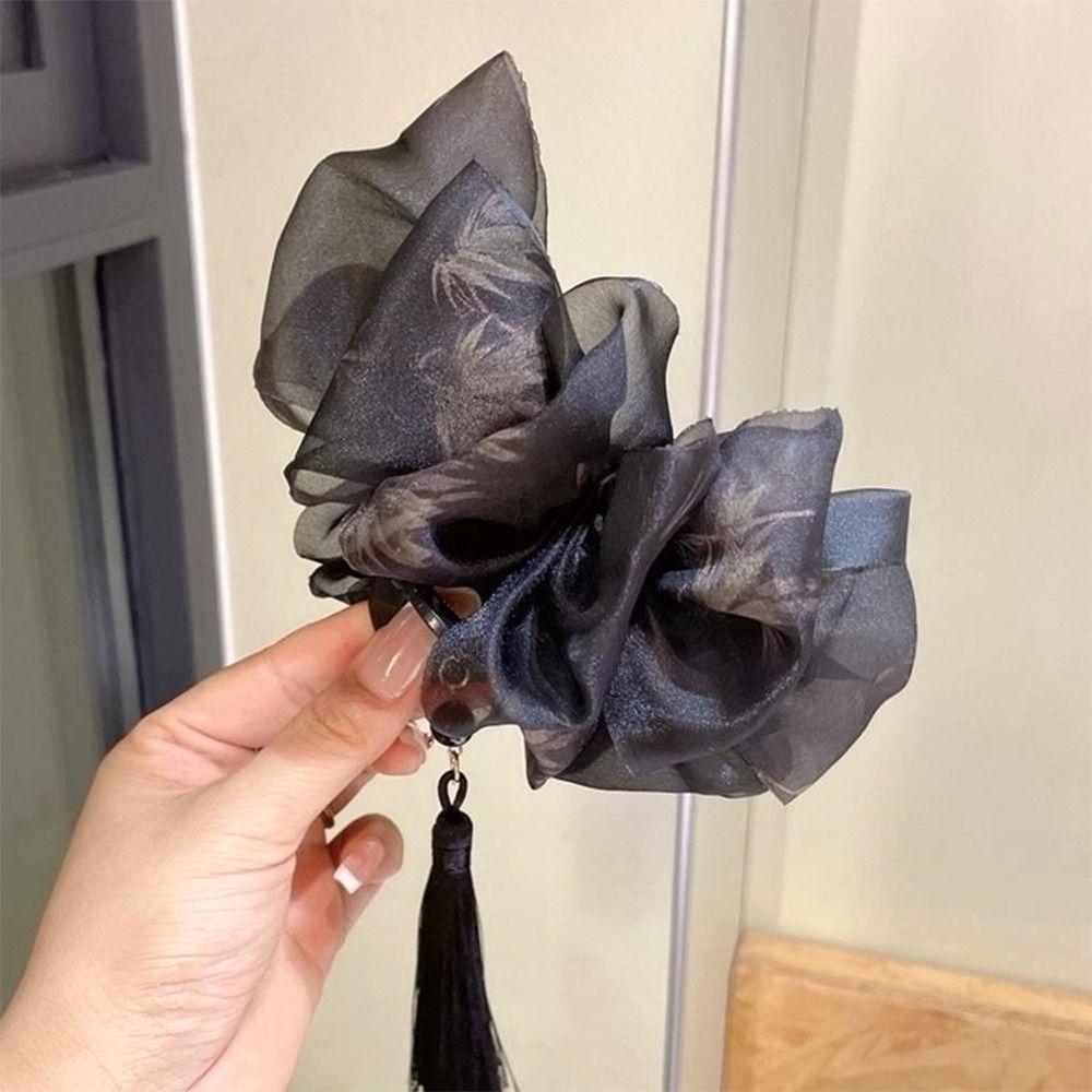 

Tassel Cloud Mesh Hair Claw Clip Elegant Ponytail Claw Clip Vintage Hair Accessory for Women чорний
