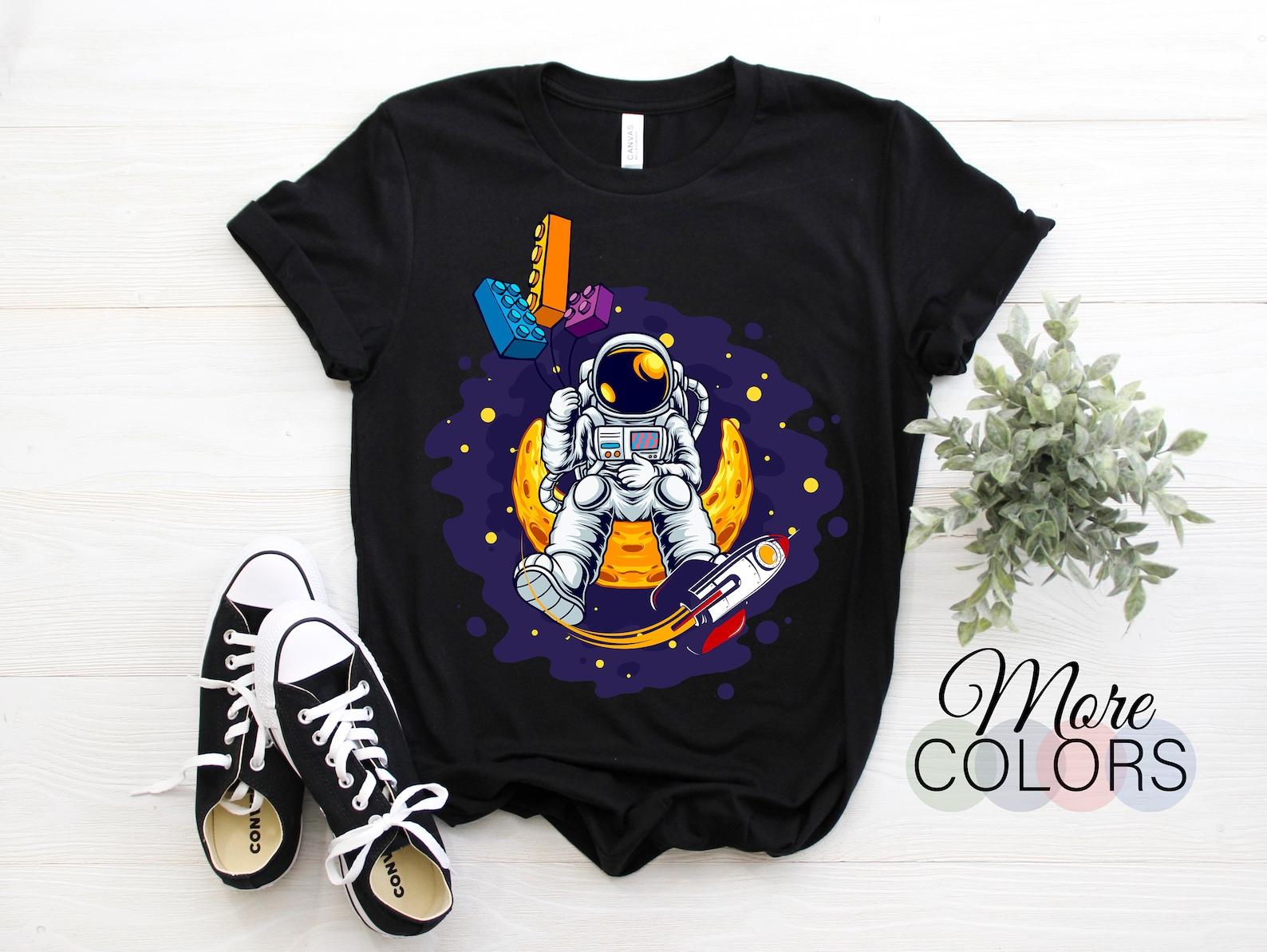 Build Master Astronaut Spaceman Solar System Builder Building Blocks Brick Playing Builders Toys Galaxy Planets Astronomy Lover Gift T-Shirt 100