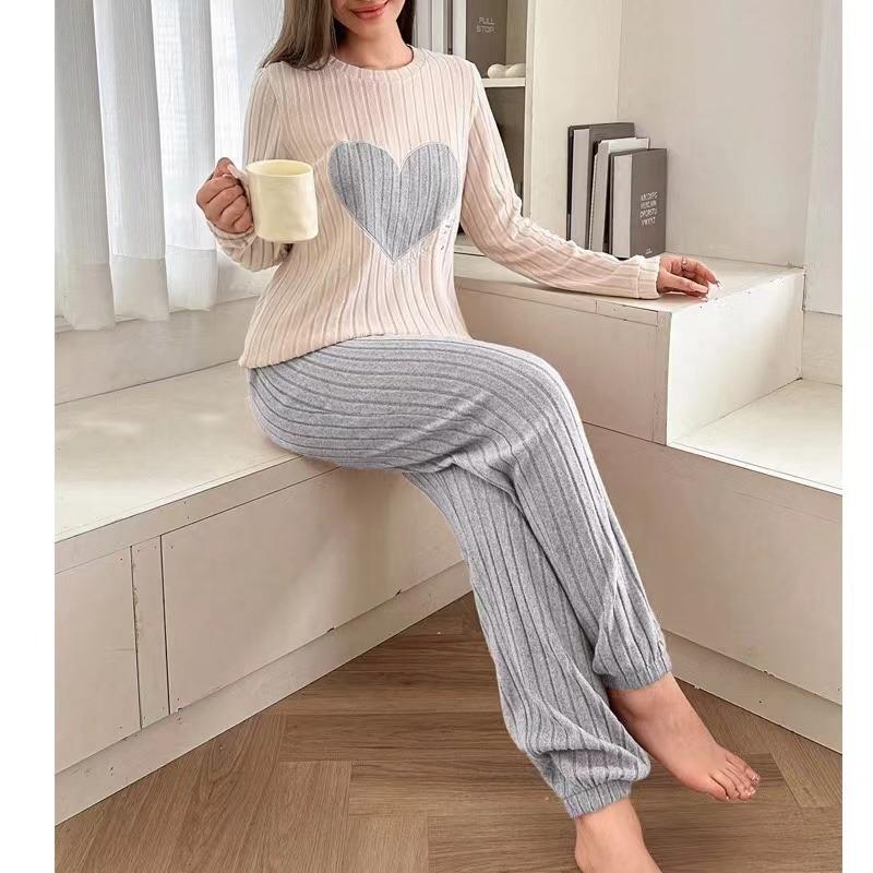 Women's New Style Pajamas Set Heart Pattern Short Sleeve Shirt Trousers Two-piece Simple and Lovely Casual Home Wear