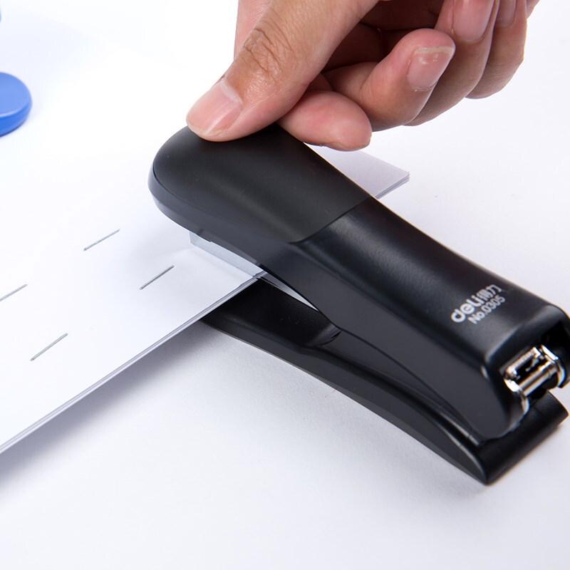 Deli 0305 Staplers (3-Pack, Assorted Colors)
