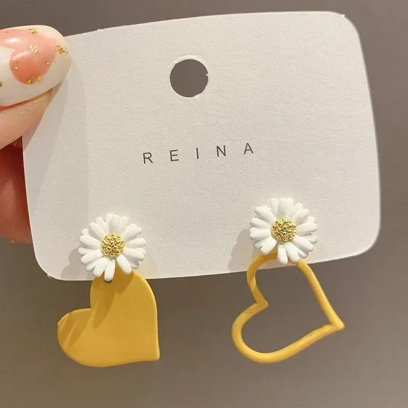New Trendy Charm Yellow Acrylic Ball Stud Earrings for Women Classic Temperament Geometry Korean Earrings Jewelry Accessories