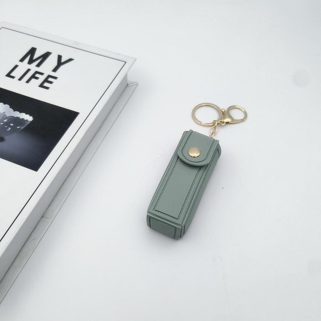 Přenosné pouzdro na rtěnku ve tvaru srdce s ochrannou kůží a roztomilou klíčenkou s přívěskem