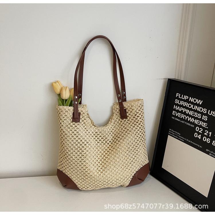 Vacation popular women's bags contrasting colors new straw woven large-capacity armpit bags seaside vacation beach bags shoulder bags