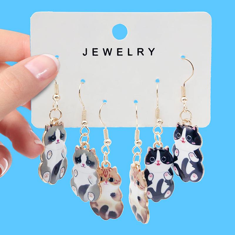 Exclusive Alloy Cartoon Kitten Print Fashion Earrings Set