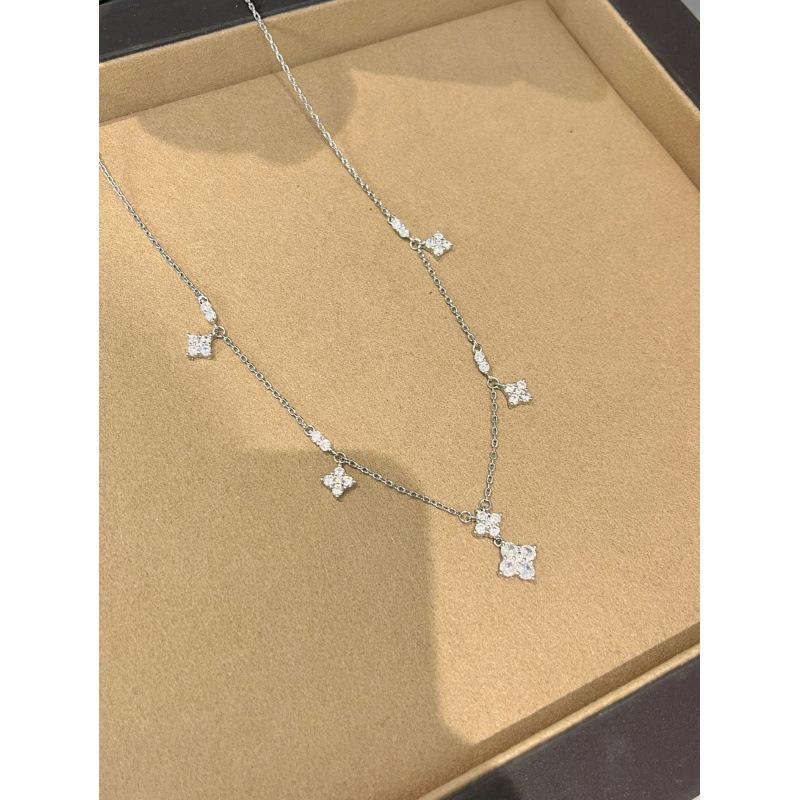 Gypsy Flowers Diamond Necklace Women'S Premium Light Luxury Design Temperament Clavicle Chain Live