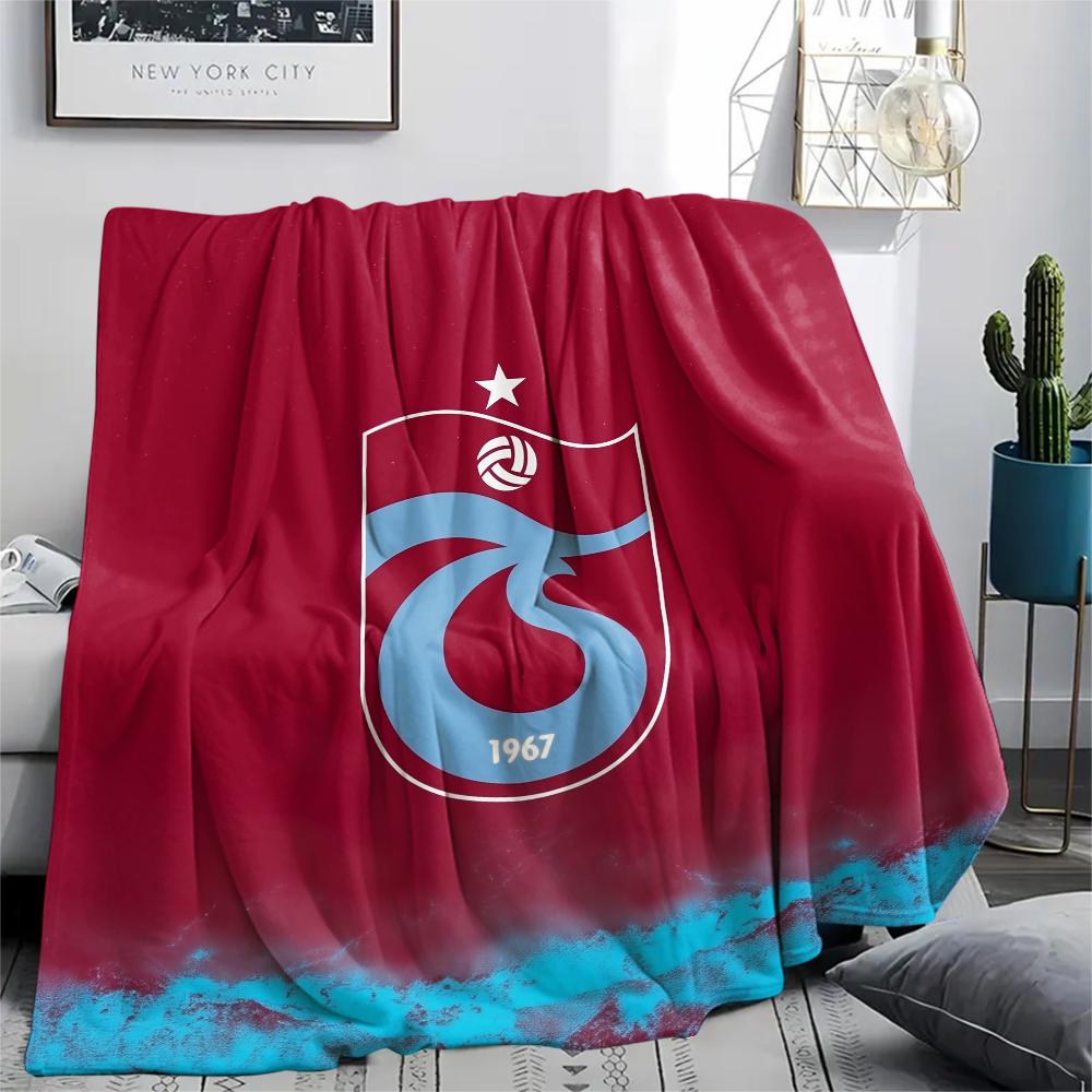 

Trabzonspor pattern Flannel Blanket, High quality Comfortable for All Seasons, Home Decor, Warmth and Comfort, Perfect for Gifts. 80cm x 120cm