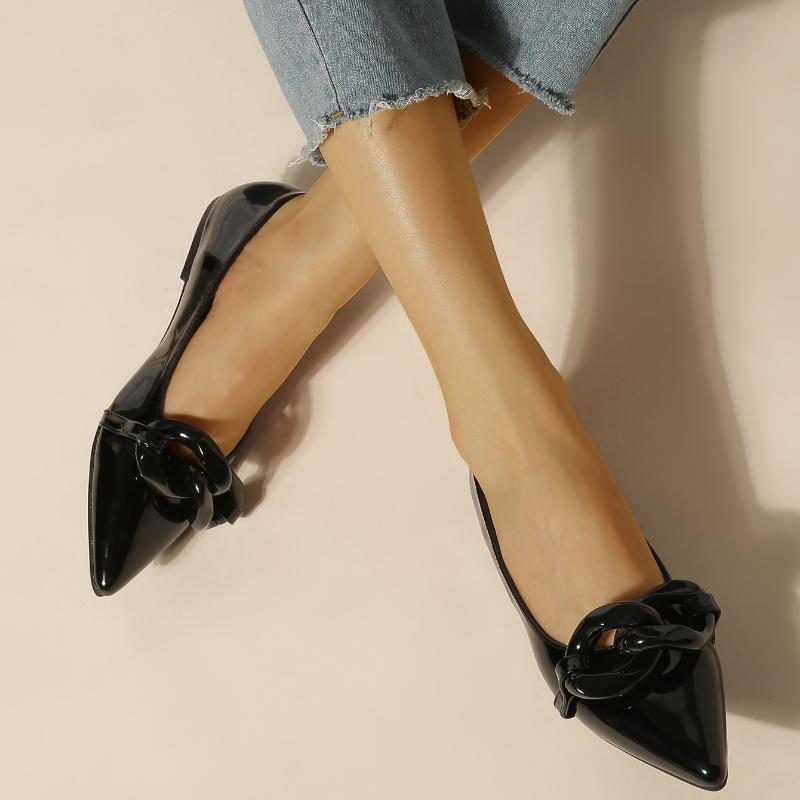 Fashion 2024Zapatos Mujer Fashion Pointed Toe Women Shoe Spring Trend Patent Leather Shoe Chain Shallow Mouth Allmatch Flat Shoe Loafers