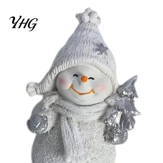 Winter Atmosphere Table Decor 2Pcs Christmas Snowman Figurine, Cute Tabletop Decor, Resin Snow Statue with Gift for Friends Knit Hat Scarf Home Mantel