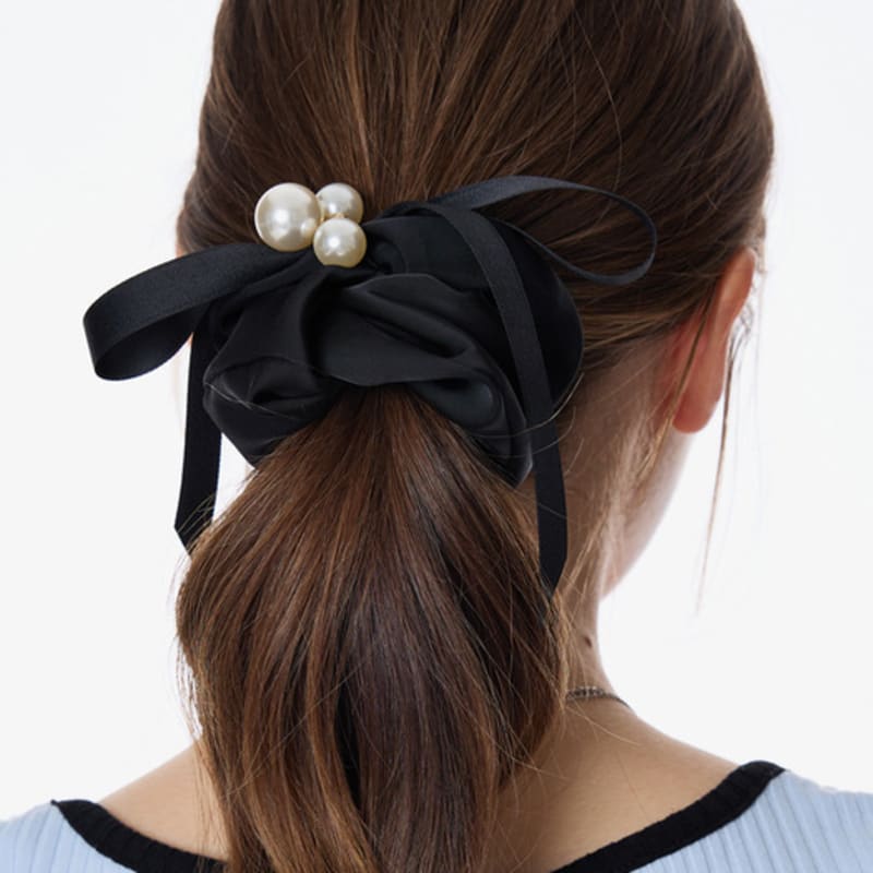 L’OMBRILLANT Pearl Ribbon Black Scrunchie