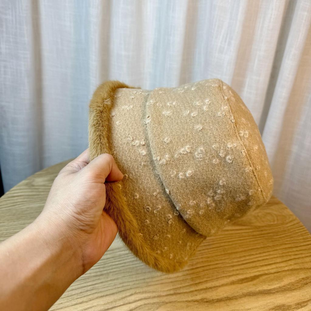 Fisherman Hat Women's Autumn and Winter Thickened Velvet Warm Windproof Ear Basin Hat Large Head Circumference Bucket Hat