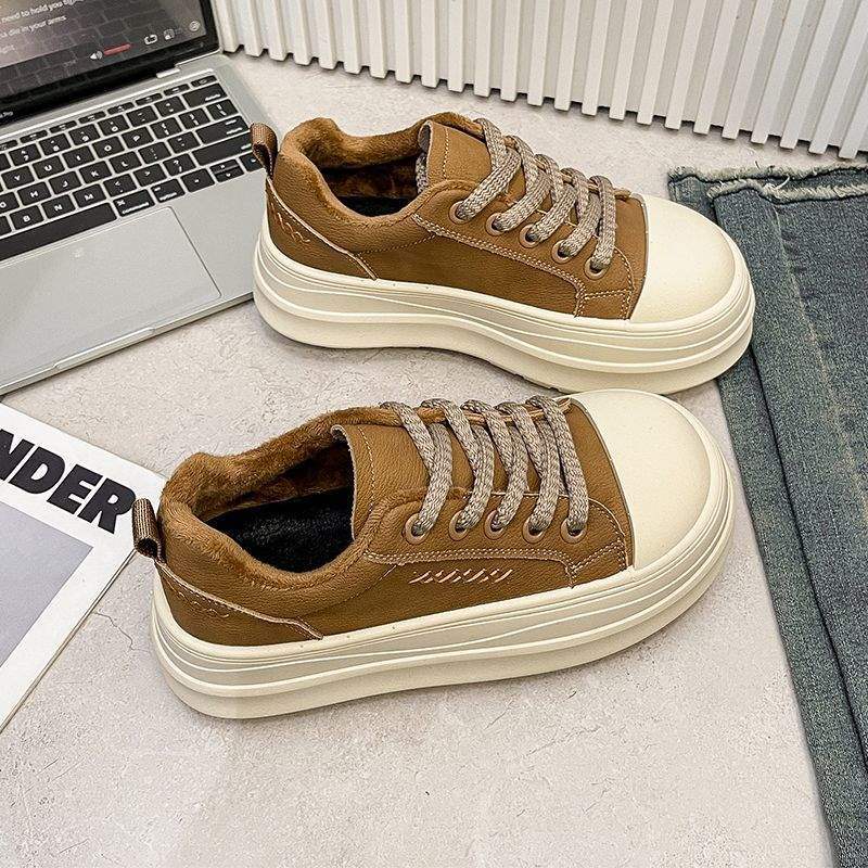 

Ugly cute bread shoes women s new little white shoes in autumn and winter 2025 heightened thick-soled velvet casual sports board shoes 40