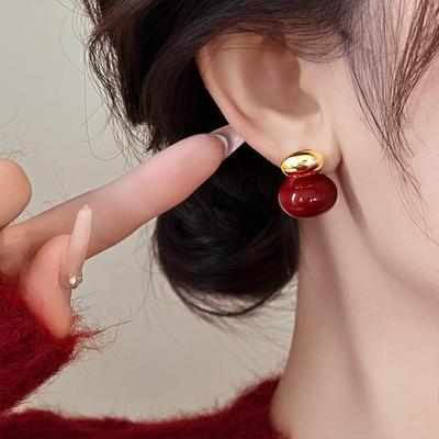 Luxuriöse französische rote Perlenohrringe: Eleganter, Vielseitiger und Modischer Stecker-Schmuck für Damen
