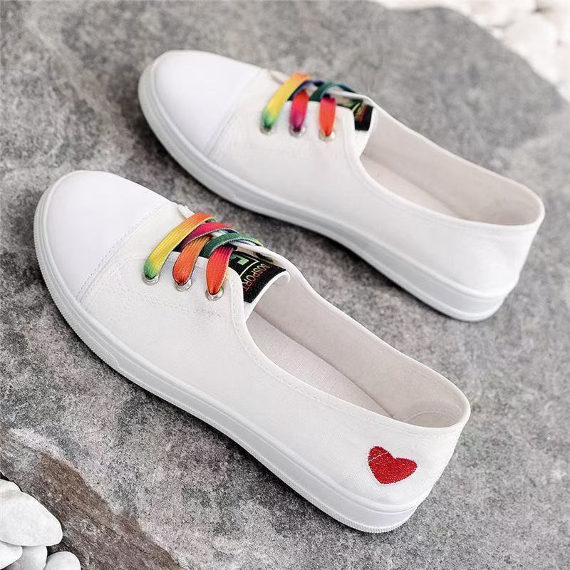 New low-top canvas shoes female student flat casual shoes sports casual board shoes lazy little white shoes