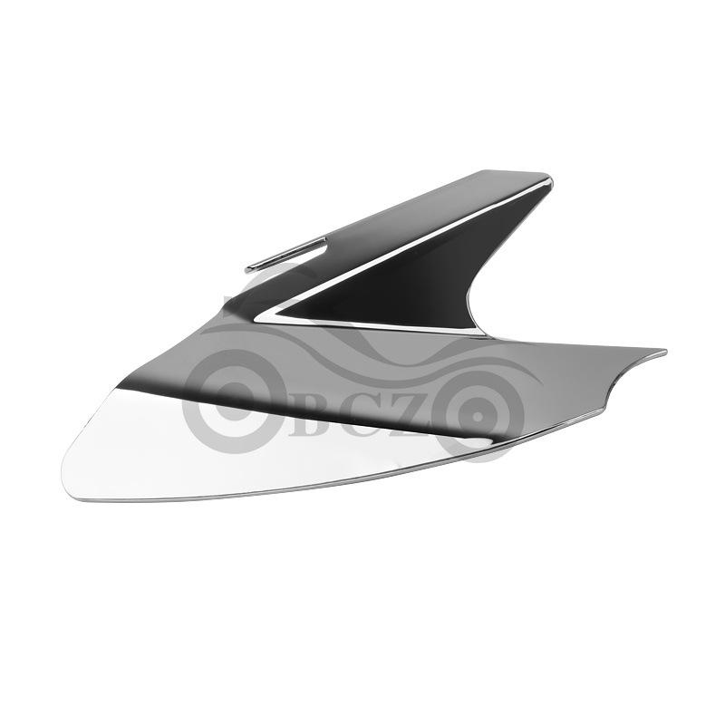Harley Road Glide Heat Shield & Windshield Accessory