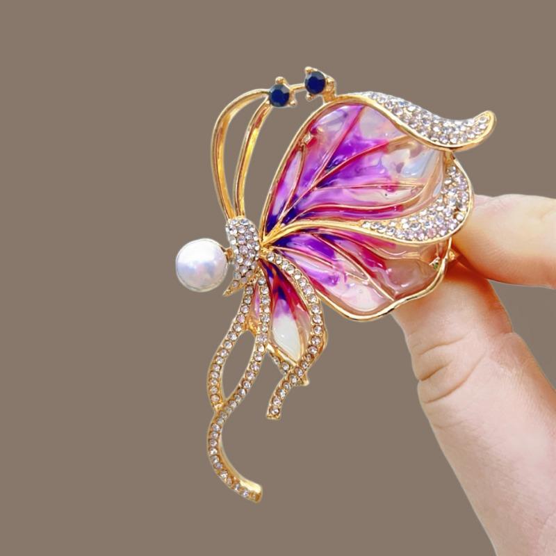 Butterfly Pearl Brooch - High-end Luxury Accessory for Clothing, Featuring A Slimming Waist Fastener, Anti-glare Fastener, and Pin Design.