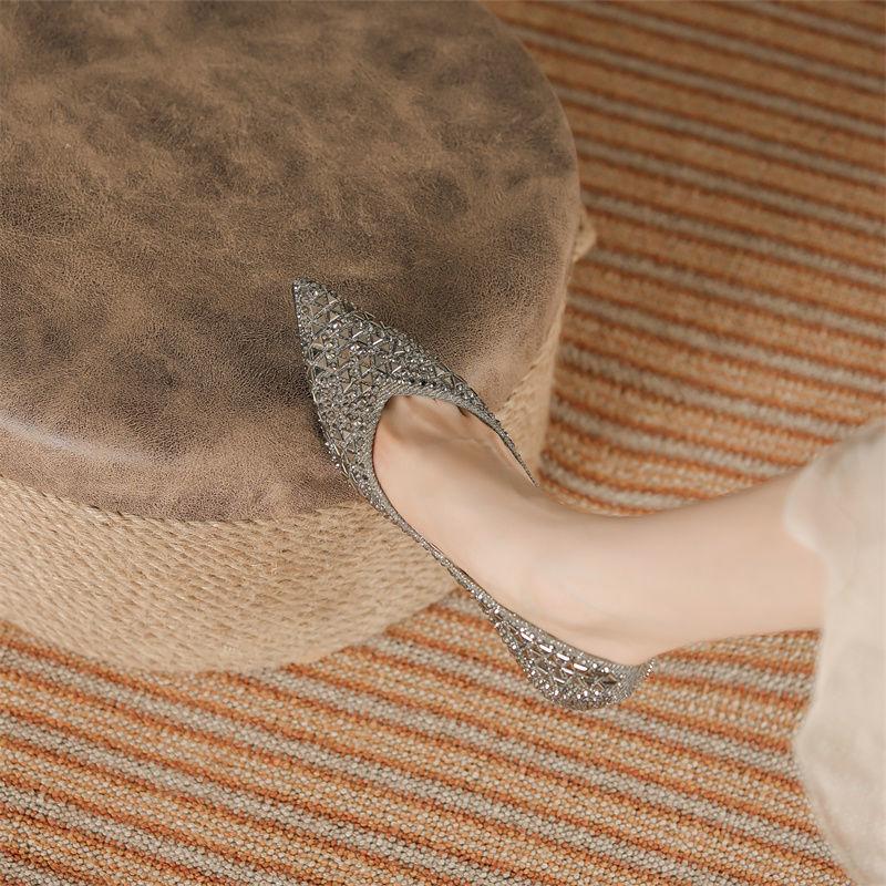 Móda 2025 Třpytivé flitrové lodičky Žena Bling Diamantové boty Křišťálové nýty Tacones Mujer Trafa Dámské párty šaty Špičatá špička Vysoké podpatky