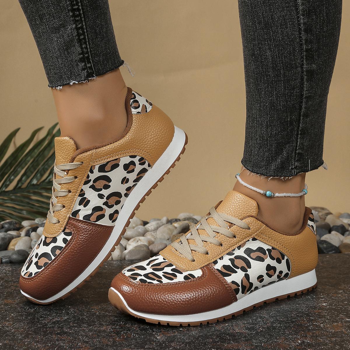 

Sneakers women s spring new foreign trade large size European and American thick-soled color matching casual low-top sports single shoe manufacturer 43 коричневий