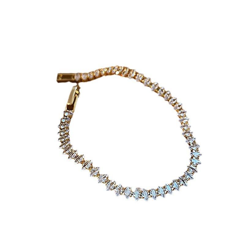 Female Minimalist Fashionable High-end Exquisite and Niche Bracelet