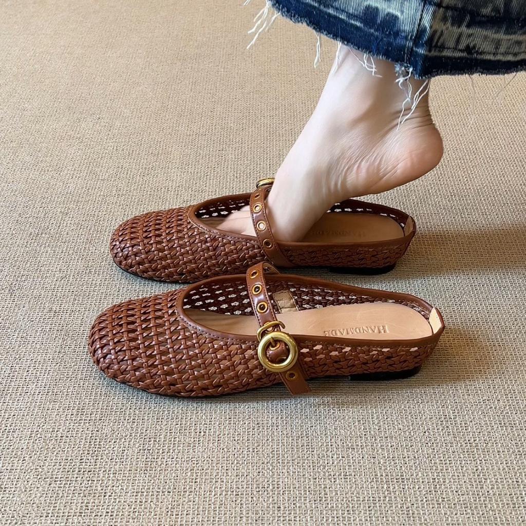 3.5Cm versatile round head woven hollow shallow mouth word with metal buckle French outer wear low heel bag head cool slippers