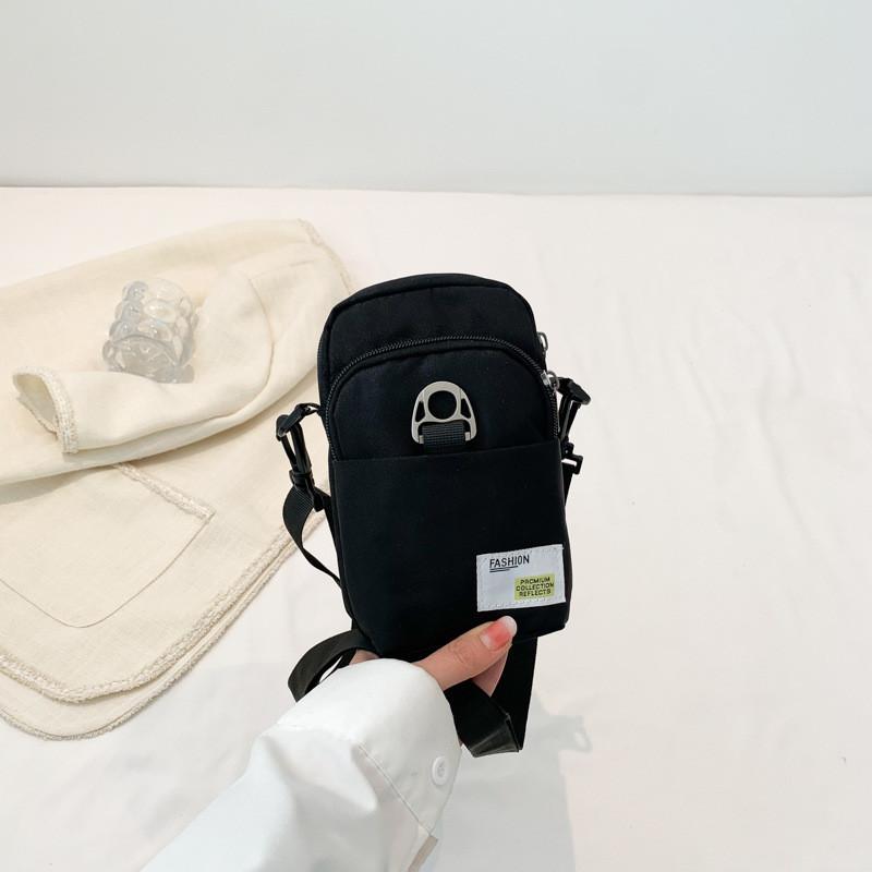 Fashionable Spring Summer Women s Small Square Bag Versatile Stylish Casual Design чёрный